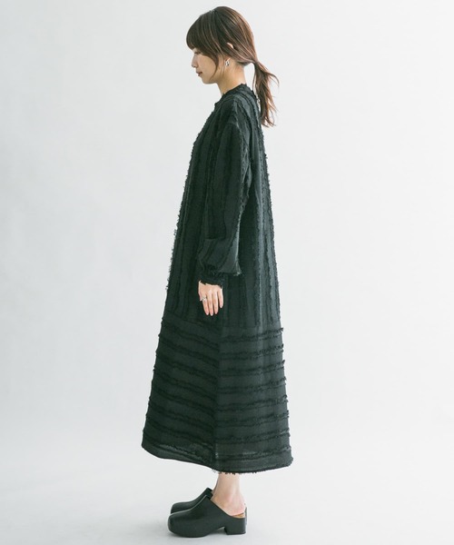 KBF（ケイビーエフ）の「フリンジジャガードワンピース（ワンピース・レディース・アイボリー/ブラック・ONE）」の20枚目の写真