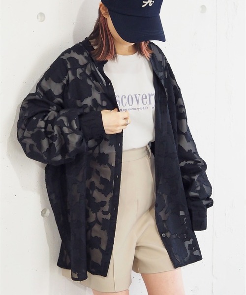 tiptop（ティップトップ）の「シアージャガードバンドカラーシャツ（シャツ/ブラウス・レディース・ダークグレー/グリーン/アイボリー/ブラック/オフホワイト・FREE）」の3枚目の写真