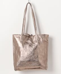 andrea cardone（アンドレアカルドネ）の「【ANDREA CARDONE】メタリックレザーミディアムトートバッグ(Q36603)（トートバッグ）」