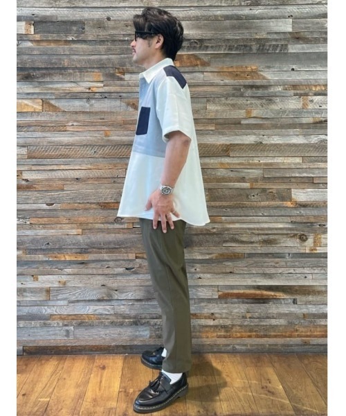 PLUS ONE（プラスワン）の「【接触冷感】【PLUS ONE】サラサラ切替え半袖シャツ（シャツ/ブラウス・メンズ・ホワイト×カーキブラウン/ケリーグリーン/チャコールグレー×ブラック/ホワイト×ネイビー/グレー×ホワイト/ネイビー・M/XL/L/S）」の17枚目の写真