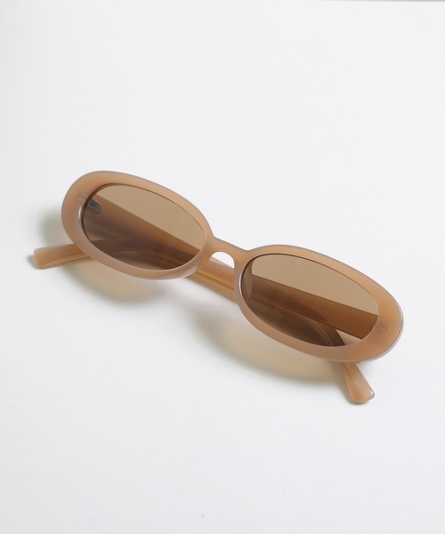 Peony（ピオニー）の「【Peony/ピオニー】/Y2Kオーバルフレームサングラス（サングラス・レディース・その他/クリア/ブラック/ベージュ・FREE）」の13枚目の写真