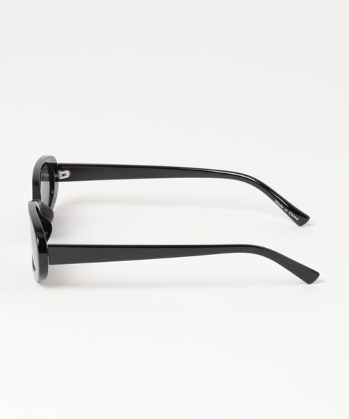 Peony（ピオニー）の「【Peony/ピオニー】/Y2Kオーバルフレームサングラス（サングラス・レディース・その他/クリア/ブラック/ベージュ・FREE）」の8枚目の写真