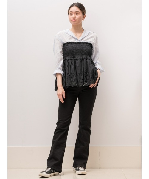 GAP(ギャップ)の「ウォッシュウェル ハイライズ '70sフレアデニムブラックジーンズ(デニムパンツ・レディース・ブラック・29/28/27/26/23/24/25/30)」の12枚目の写真