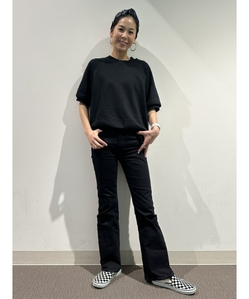 GAP(ギャップ)の「ウォッシュウェル ハイライズ '70sフレアデニムブラックジーンズ(デニムパンツ・レディース・ブラック・29/28/27/26/23/24/25/30)」の7枚目の写真