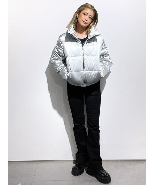 GAP(ギャップ)の「ウォッシュウェル ハイライズ '70sフレアデニムブラックジーンズ(デニムパンツ・レディース・ブラック・29/28/27/26/23/24/25/30)」の18枚目の写真