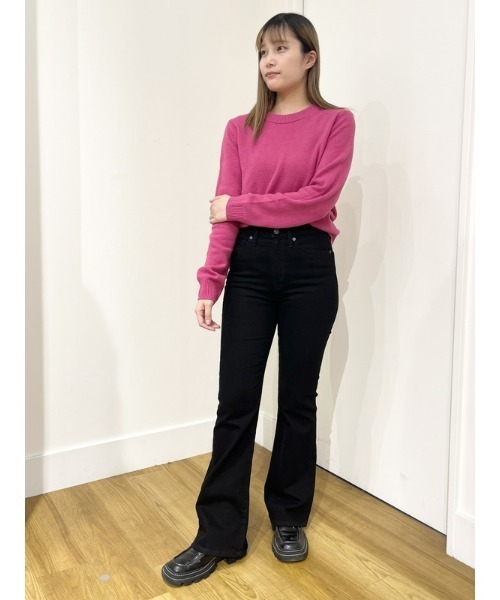 GAP(ギャップ)の「ウォッシュウェル ハイライズ '70sフレアデニムブラックジーンズ(デニムパンツ・レディース・ブラック・29/28/27/26/23/24/25/30)」の19枚目の写真