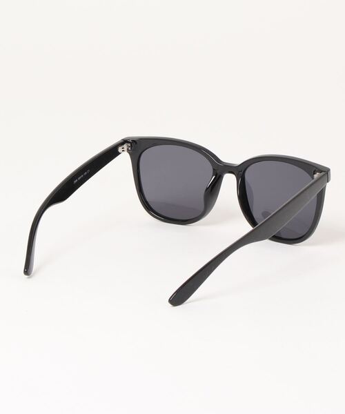 Cheek（チーク）の「スクエアビッグサングラス（サングラス・レディース・ブラウン/ブラック・FREE）」の4枚目の写真