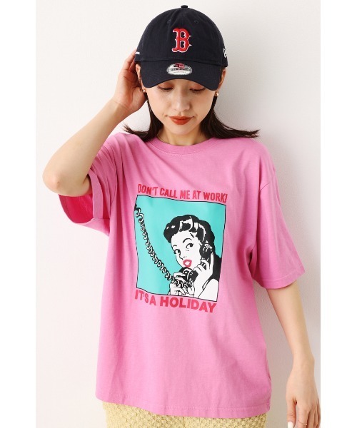 RODEO CROWNS WIDE BOWL（ロデオクラウンズワイドボウル）の「HOLIDAY LADY Tシャツ（Tシャツ/カットソー・レディース・ホワイト/ライトイエロー/ライトピンク・FREE）」の4枚目の写真