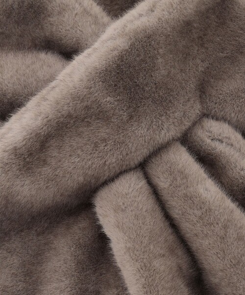 23区（ニジュウサンク）の「フェイクファー ティペット（マフラー・レディース・ブラウン系/ベージュ系/ライトグレー系/グレー系・F）」の10枚目の写真