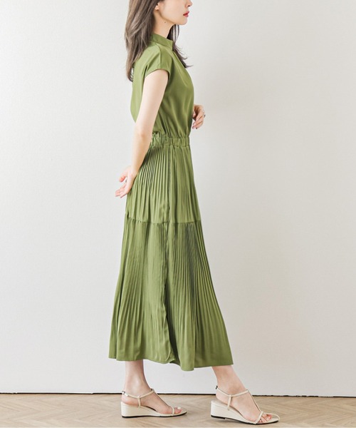 La-gemme(ラジェム)の「細プリーツワンピース(ワンピース・レディース・イエロー/モカ/グリーン/ブラック/ブルー・M/L)」の11枚目の写真