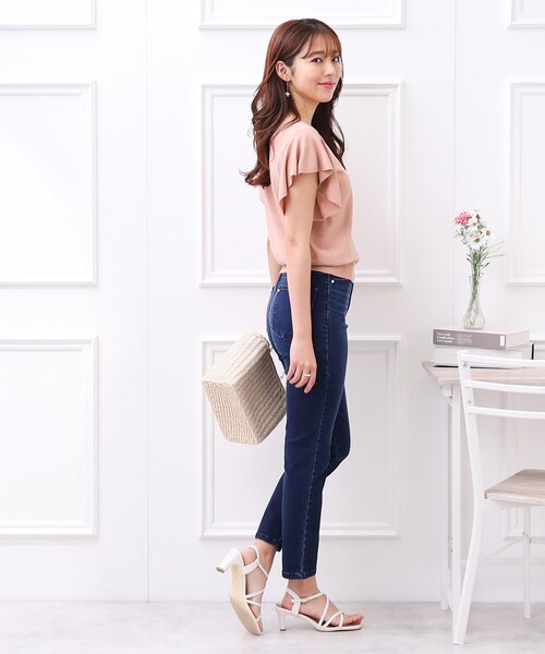 couture brooch(クチュールブローチ)の「◆【UV/アンチピリング/接触冷感】フリル袖はしごパール調ニットトップス(ニット/セーター・レディース・ブラック/ブラウン系/ピンク系・38/42)」の7枚目の写真