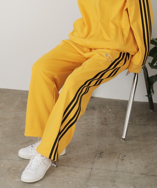 LYFT イエローベージュ セットアップ　ジャージ　ジャケット　パンツ LYFT イエローベージュ セットアップ ジャージ ジャケット