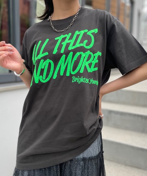 mi via loca(ミヴィアロカ)の「United Athle ALLTHIS 発泡プリントTシャツ 【PT NO. MVL013】(Tシャツ/カットソー・レディース・スミクロ/オートミール/オフホワイト・MEDIUM/LARGE/X-LARGE)」の12枚目の写真
