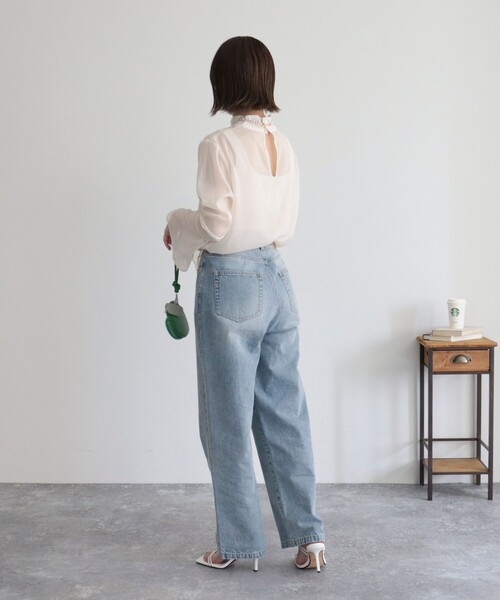 fredy emue(フレディエミュ)の「【オケージョン対応】フレアスリーブシアーブラウス(シャツ/ブラウス・レディース・ライトグレー/ブラック/キナリ・38)」の14枚目の写真