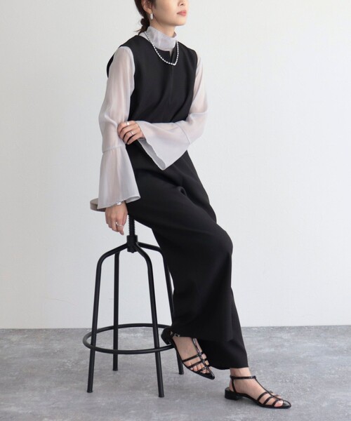 fredy emue(フレディエミュ)の「【オケージョン対応】フレアスリーブシアーブラウス(シャツ/ブラウス・レディース・ライトグレー/ブラック/キナリ・38)」の6枚目の写真