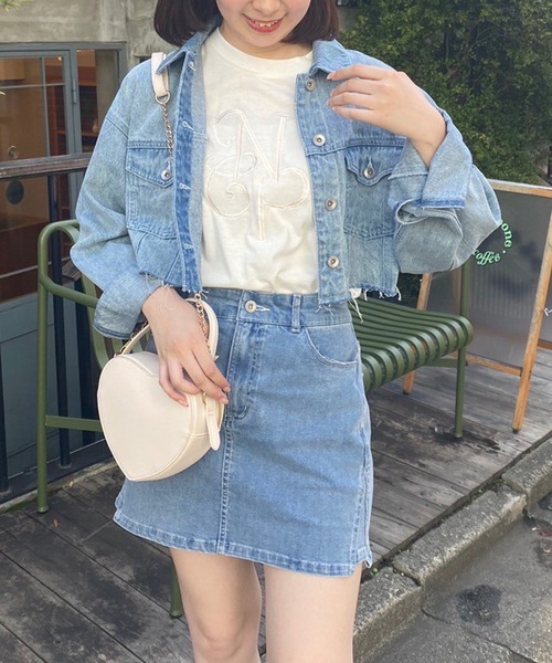 one after another NICE CLAUP(ワンアフターアナザーナイスクラップ)の「イニシャルロゴ刺繍Tシャツ(Tシャツ/カットソー・レディース・ライトベージュ/オフホワイト/チャコールグレー・FREE)」の9枚目の写真