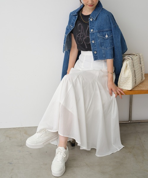one after another NICE CLAUP(ワンアフターアナザーナイスクラップ)の「イニシャルロゴ刺繍Tシャツ(Tシャツ/カットソー・レディース・ライトベージュ/オフホワイト/チャコールグレー・FREE)」の20枚目の写真