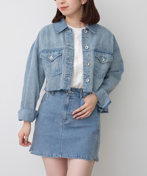 one after another NICE CLAUP(ワンアフターアナザーナイスクラップ)の「イニシャルロゴ刺繍Tシャツ(Tシャツ/カットソー・レディース・ライトベージュ/オフホワイト/チャコールグレー・FREE)」の6枚目の写真