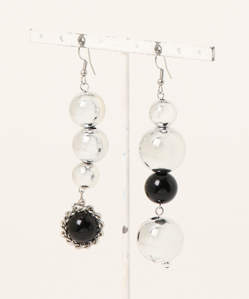 tone(トーン)の「【KKSHOP】チェーン玉ピアス(MA)(ピアス(両耳用)・レディース・ブラック系その他・FREE)」の1枚目の写真