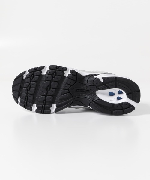 NEW BALANCE（ニューバランス）の「NEW BALANCE　530（スニーカー・レディース・グレー・24/24.5/23.5）」の2枚目の写真