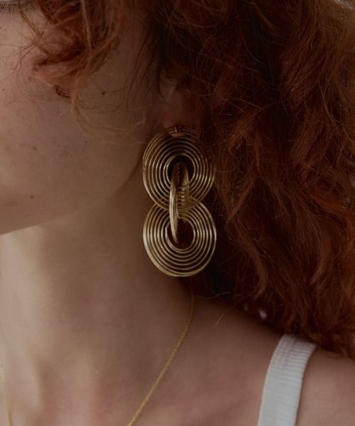 manana suerte（マニャーナスエルテ）の「スパイラルピアス（ピアス（両耳用）・レディース・シルバー/ゴールド・FREE）」の6枚目の写真