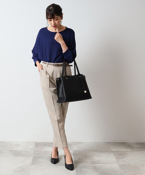 SHOO・LA・RUE（シューラルー）の「◆【軽量／2WAY／A4】ふわっと軽いトートバッグ（トートバッグ・レディース・サンドベージュ/ブラック/グレー・00）」の5枚目の写真