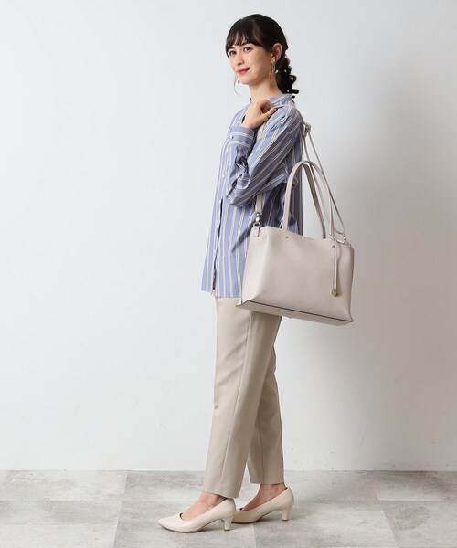 SHOO・LA・RUE（シューラルー）の「◆【軽量／2WAY／A4】ふわっと軽いトートバッグ（トートバッグ・レディース・サンドベージュ/ブラック/グレー・00）」の11枚目の写真