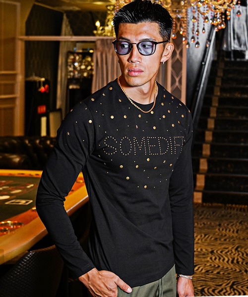SOMEDIFF(サムディフ)の「HOTFIXロゴロンT メンズ 長袖Tシャツ タイトシルエット 春服(Tシャツ/カットソー・メンズ・ブラック×ゴールド/ブラック×シルバー/ホワイト×シルバー・L/M/XL)」の6枚目の写真