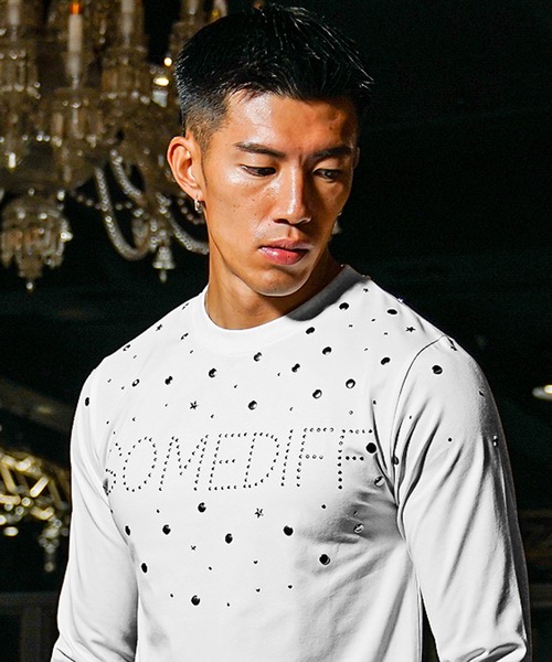 SOMEDIFF(サムディフ)の「HOTFIXロゴロンT メンズ 長袖Tシャツ タイトシルエット 春服(Tシャツ/カットソー・メンズ・ブラック×ゴールド/ブラック×シルバー/ホワイト×シルバー・L/M/XL)」の20枚目の写真