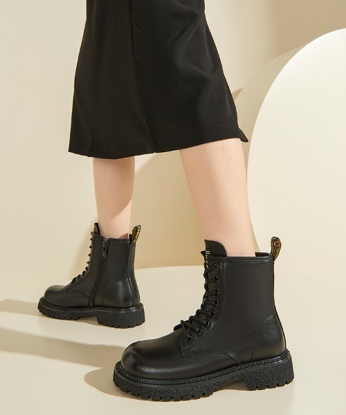 DRESS PLUS(ドレスプラス)の「【22.5cm-25cm】トラックソール レースアップブーツ レディース 編み上げブーツ サイドジッパー 厚底(ブーツ・レディース・アイボリー/ブラック/ベージュ・23.5/25/22.5/24/24.5/23)」の11枚目の写真