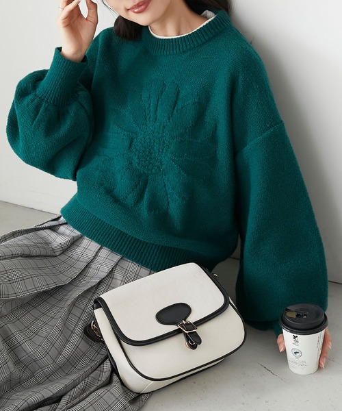 BONLECILL(ボンルシール)の「モヘアライク フラワージャガードニットプルオーバー(ニット/セーター・レディース・オレンジ/ネイビー/グリーン/アイボリー/ピンク・FREE)」の15枚目の写真