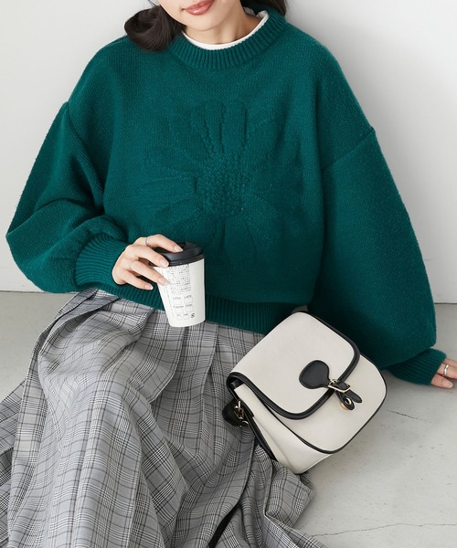 BONLECILL(ボンルシール)の「モヘアライク フラワージャガードニットプルオーバー(ニット/セーター・レディース・オレンジ/ネイビー/グリーン/アイボリー/ピンク・FREE)」の16枚目の写真