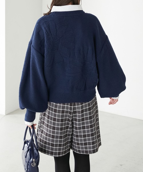 BONLECILL(ボンルシール)の「モヘアライク フラワージャガードニットプルオーバー(ニット/セーター・レディース・オレンジ/ネイビー/グリーン/アイボリー/ピンク・FREE)」の20枚目の写真