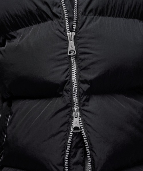 JORDAN BRAND（ジョーダンブランド）の「JORDAN BRAND/ジョーダンブランド/JORDAN ESSENTIALS ECO VEST/FB7308-010（ダウンベスト・メンズ・ブラック・LARGE/MEDIUM）」の5枚目の写真