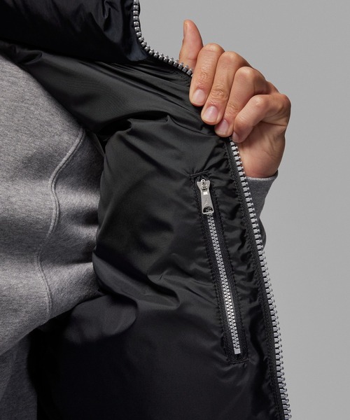 JORDAN BRAND（ジョーダンブランド）の「JORDAN BRAND/ジョーダンブランド/JORDAN ESSENTIALS ECO VEST/FB7308-010（ダウンベスト・メンズ・ブラック・LARGE/MEDIUM）」の7枚目の写真