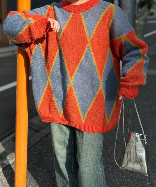 mi via loca（ミヴィアロカ）の「ダブルジャガード ダイヤ柄 ニット（ニット/セーター・レディース・パープル/オレンジ・FREE）」の15枚目の写真