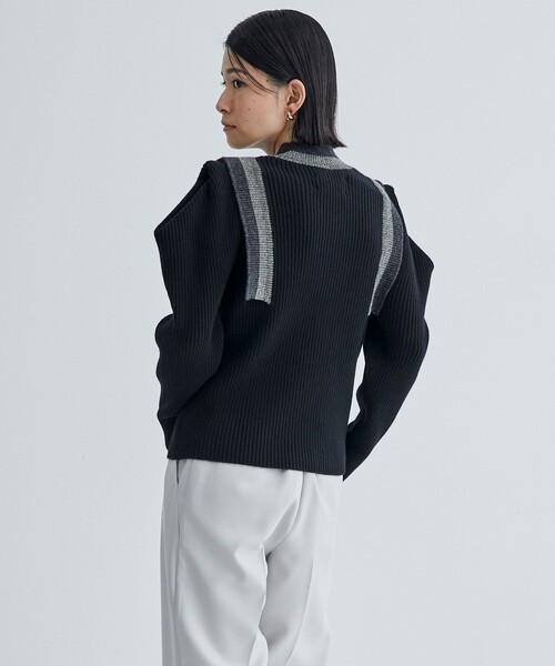 UNITED TOKYO（ユナイテッドトウキョウ）の「コクーンショルダーニット