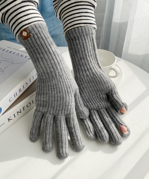 MYMOOD.（マイムード）の「【スマホ対応】リブニットホールタッチグローブ 手袋（手袋・レディース・アイボリー/ベージュ/グレー/ブラック・FREE）」の3枚目の写真