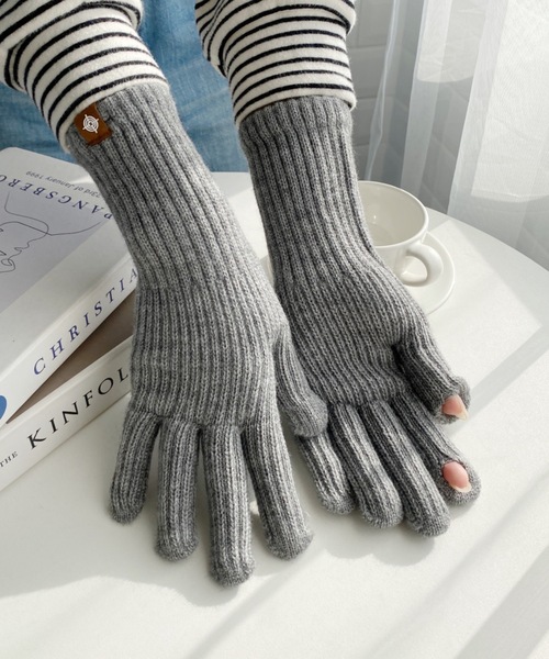 MYMOOD.（マイムード）の「【スマホ対応】リブニットホールタッチグローブ 手袋（手袋・レディース・アイボリー/ベージュ/グレー/ブラック・FREE）」の20枚目の写真