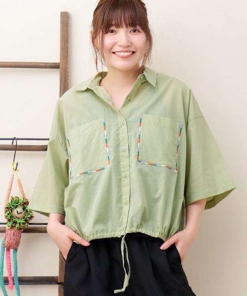 チチカカ（チチカカ）の「コットンクロップドポケ刺繍シャツ（シャツ/ブラウス・レディース・その他1/グリーン/ホワイト・FREE）」の7枚目の写真