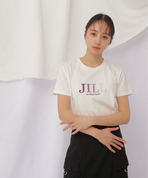 JILL by JILL STUART（ジルバイジルスチュアート）の「◇JBオーガニック刺繍ロゴＴシャツ（Tシャツ/カットソー・レディース・ブラック/ホワイト系その他3/オレンジ/オフホワイト/ホワイト系その他/ダークパープル/ライトピンク/ホワイト/ピンク系その他/シルバー系その他・FREE）」の13枚目の写真
