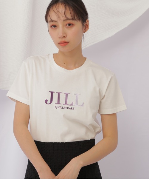 JILL by JILL STUART（ジルバイジルスチュアート）の「◇JBオーガニック刺繍ロゴＴシャツ（Tシャツ/カットソー・レディース・ブラック/ホワイト系その他3/オレンジ/オフホワイト/ホワイト系その他/ダークパープル/ライトピンク/ホワイト/ピンク系その他/シルバー系その他・FREE）」の11枚目の写真