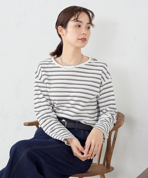 COMME CA ISM(コムサイズム)の「マルチボーダー ロングTシャツ(Tシャツ/カットソー・レディース・ホワイト×ネイビー/ネイビー×ホワイト・MEDIUM/LARGE)」の5枚目の写真