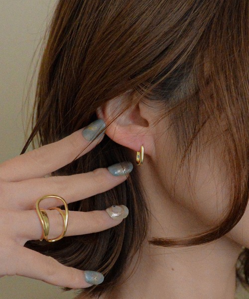 styiro(スタイロ)の「2way 2連フープメタルピアス / ニッケルフリー(ピアス(両耳用)・レディース・シルバー/ゴールド/シルバー×ゴールド・FREE)」の8枚目の写真