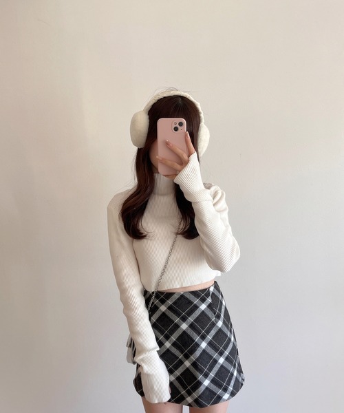 RiLi（リリ）の「クロップドハイネックリブニット【RL】（ニット/セーター・レディース・アイボリー/グレー・FREE）」の15枚目の写真