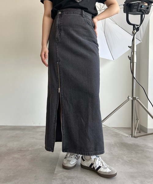 apres jour mignon（アプレジュールミニョン）の「【apres jour mignon SOIE】ジップオープンロングデニムスカート【ZOZOTOWN限定アイテム】（デニムスカート・レディース・インディゴブルー/ブラック系その他/ライトブルー・SMALL/MEDIUM/X-LARGE）」の5枚目の写真