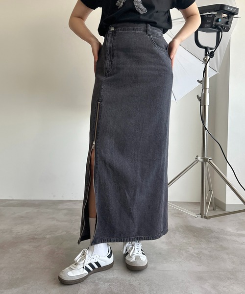 apres jour mignon（アプレジュールミニョン）の「【apres jour mignon SOIE】ジップオープンロングデニムスカート【ZOZOTOWN限定アイテム】（デニムスカート・レディース・インディゴブルー/ブラック系その他/ライトブルー・SMALL/MEDIUM/X-LARGE）」の6枚目の写真