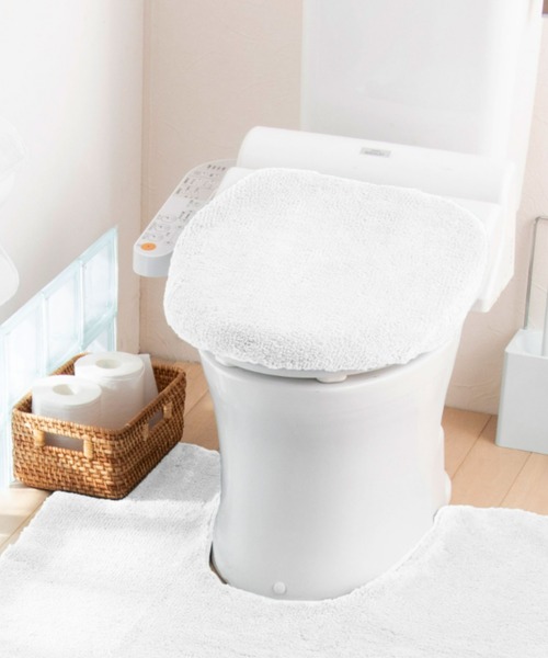 iellio（イエリオ）の「【フタカバー】ふわふわマイクロ素材のトイレマットシリーズ（バス/トイレグッズ・レディース・グレー/ホワイト/ラベンダー/ブルー/グレイッシュベージュ/チャコール・F/FREE）」の2枚目の写真