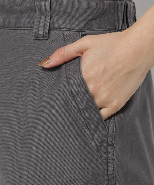 niko and...（ニコアンド）の「バックサテンミリタリースカート（スカート・レディース・カーキ/アイボリー/チャコール・MEDIUM/LARGE）」の10枚目の写真