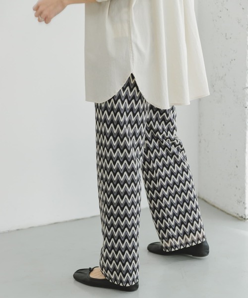 ITEMS URBANRESEARCH（アイテムズ アーバンリサーチ）の「カラーレースイージーパンツ（その他パンツ・レディース・ブルー/ブラック/ベージュ/グレー・FREE）」の8枚目の写真